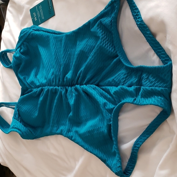 Maxine of Hollywood Textured Spa Shirred Girl Leg One Piece in Emerald Size 10 - Picture 2 of 13